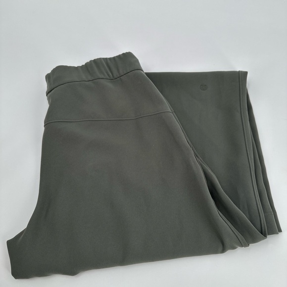 Lululemon Women’s olive green straight leg trousers size 6 - Picture 1 of 5